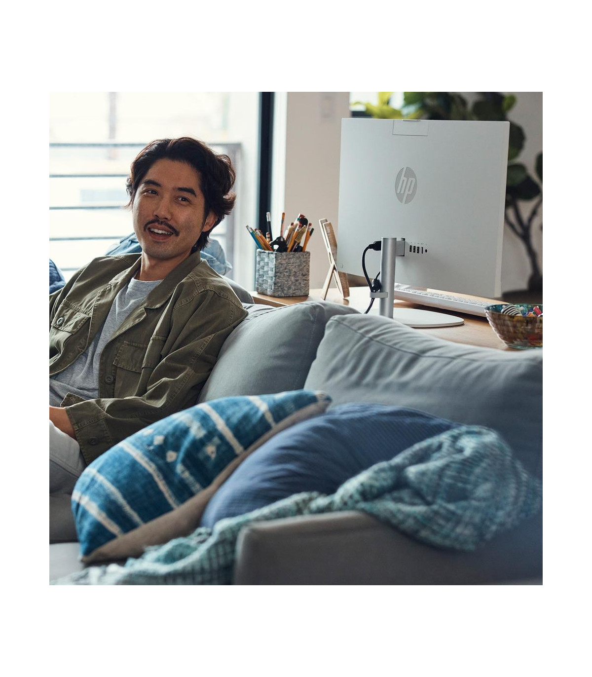 Ordenador all in one 24 - cr0067ns 23.8 pulgadas -  tactil -  i5 - 1335u -  8gb -  ssd512gb -  w11 -  teclado y raton incluidos