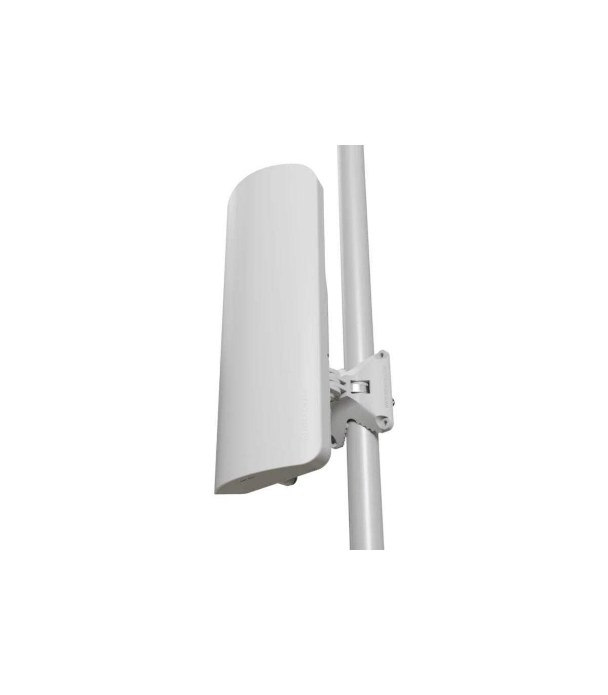 MikroTik mANTBox ax 15s WiFi6 1xGbE 1x2.5G SFP Out