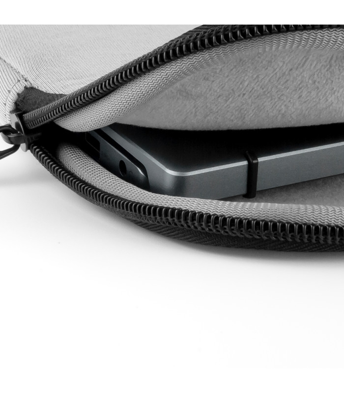 Funda de neopreno phoenix para tablet o portátil 14 pulgadas interior terciopelo gris