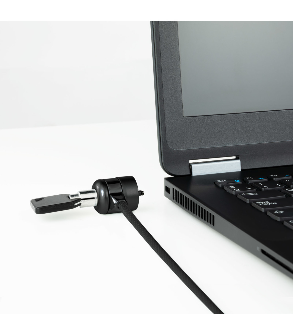 Cable tooq seguridad con llave para portatiles 1.5m