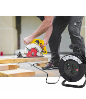 Regleta alargadera enrollacables 4 tomas - 50m - 16a - 250v - 3x1.5mm - color negro