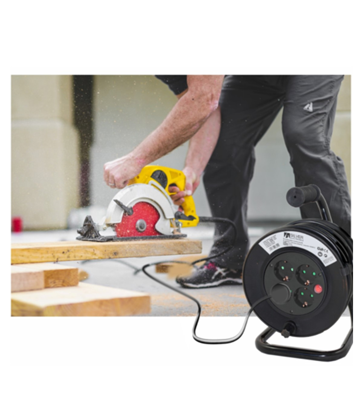 Regleta alargadera enrollacables 4 tomas -  50m -  16a -  250v -  3x1.5mm -  color negro