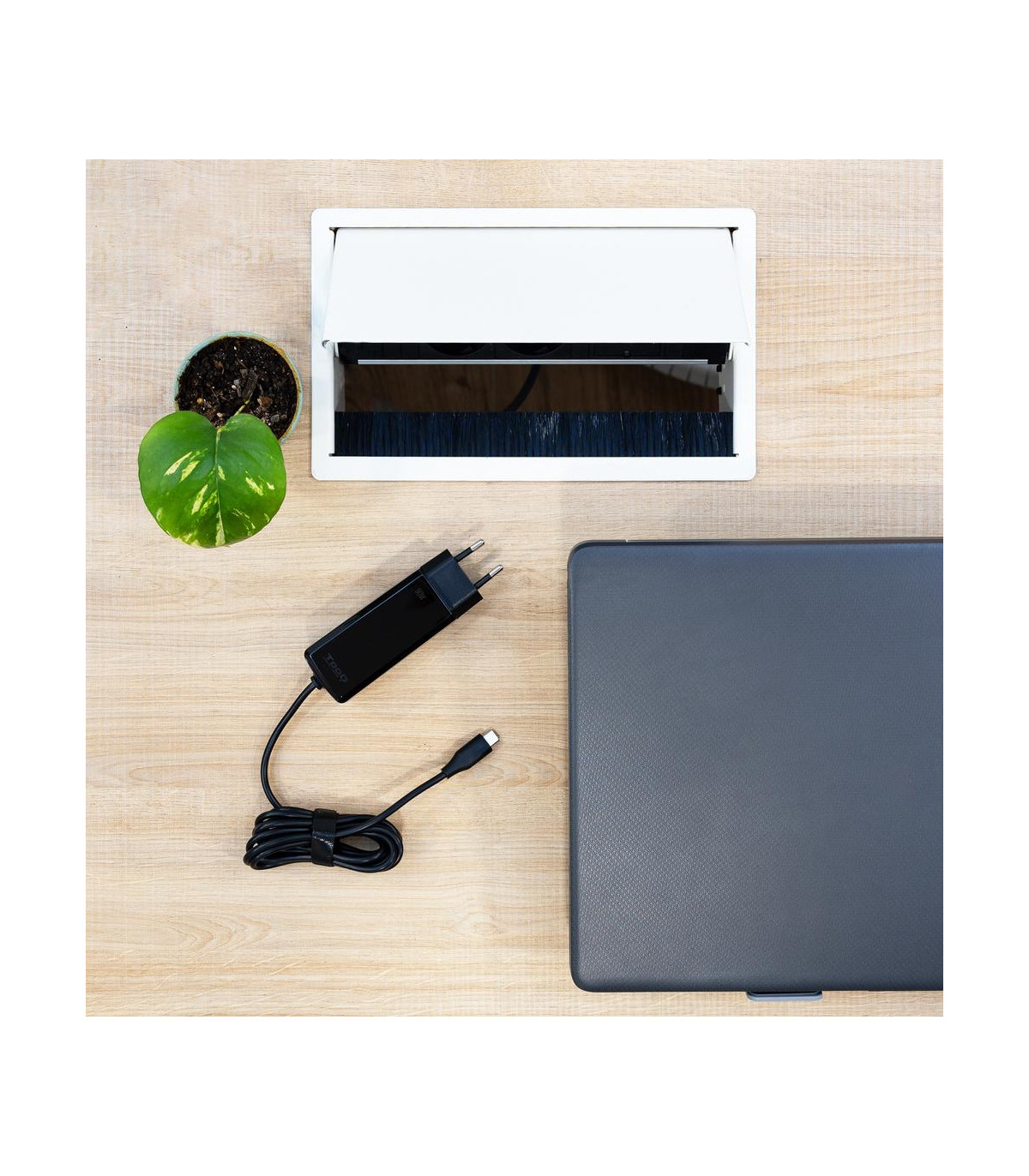 Cargador de pared tooq tqlc - usbcgan90pd - c 90w usb - c negro portatil