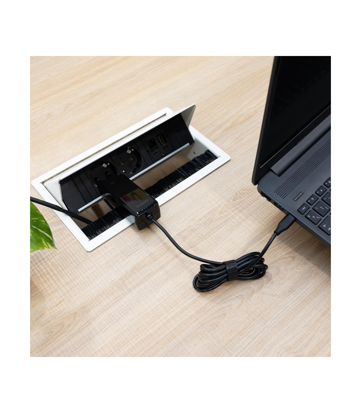 Cargador de pared tooq tqlc - usbcgan90pd - c 90w usb - c negro portatil